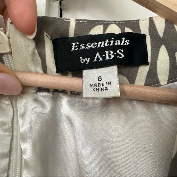 ABS Essentials Dress - Picture 2 of 4